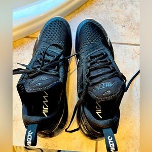 Nike Air Max 270 in Black Men’s 10.5